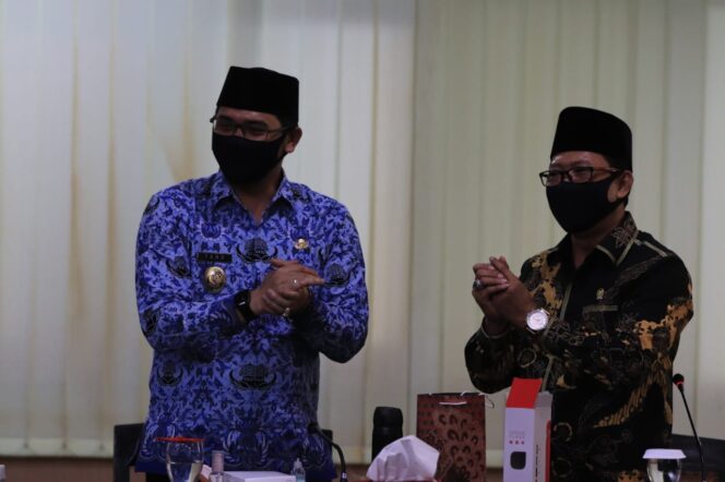 
Lakukan Kunjugan Kerja, Anggota DPR RI Apresiasi Langkah Pemerintah Kota Pasuruan Atasi Covid-19