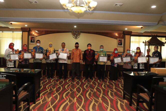 
Inilah 10 Instansi Peraih Inovasi Pelayanan Publik Terbaik Tingkat Kota Pasuruan 2020