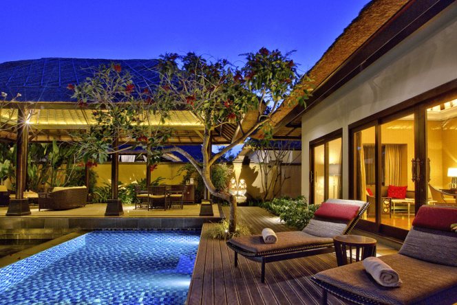 
Daripada Kena Virus Corona, Mending Stay di The Trans Resort Bali Aja