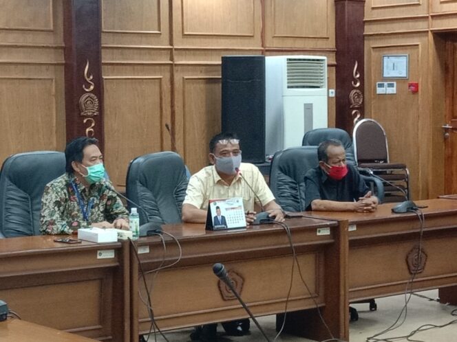 
Ada Pengeprasan Anggaran Akibat Covid-19, Plt Bupati Sidoarjo: Pembangunan RSUD  Tetap Dilaksanakan