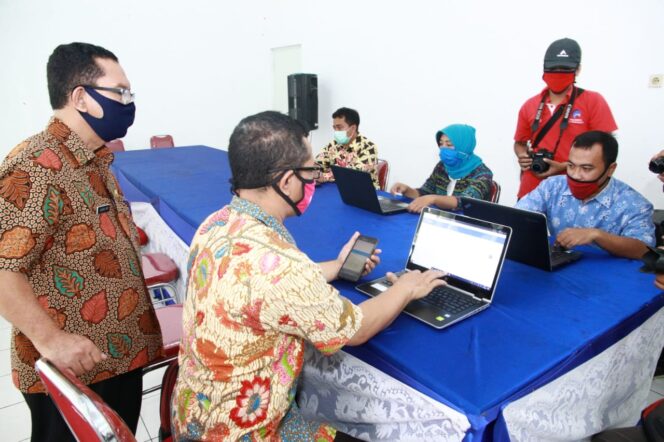 
Pemkab Probolinggo Luncurkan Aplikasi Informasi Bansos Covid -19