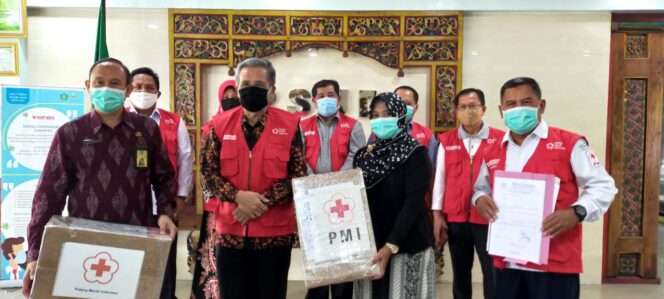 
PMI Pusat Salurkan Bantuan Ventilator untuk RS Rujukan Sidoarjo