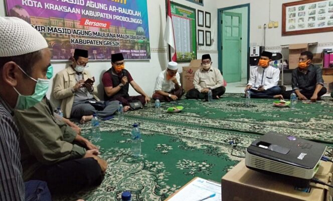 
Takmir Masjid Agung Ar-Raudlah Kraksaan Tiadakan Salat Jumat dan Idul Fitri