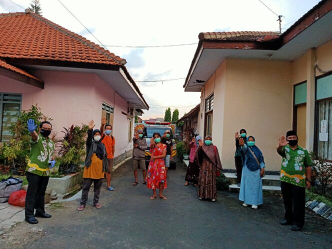 
Alhamdulillah, Hari Ini 10 Warga Kabupaten Pasuruan Sembuh dari Corona