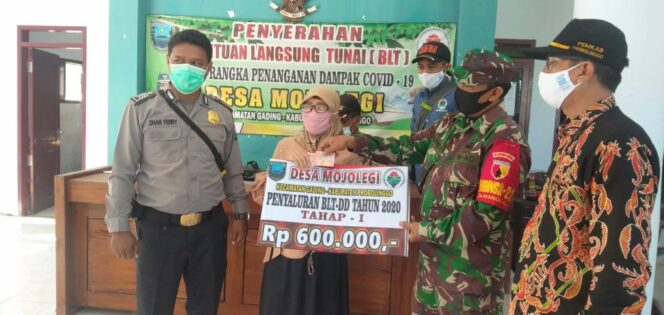 
239 KK di Desa Mojolegi Terima Bantuan BLT DD