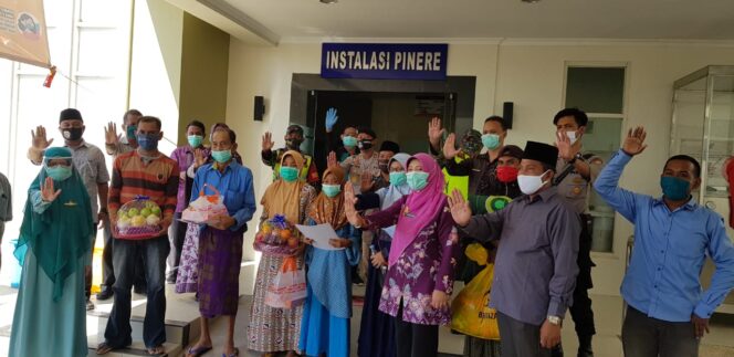 
2 Pasien Positif Covid – 19 di RSUD Grati Dinyatakan Sembuh dan Dipulangkan