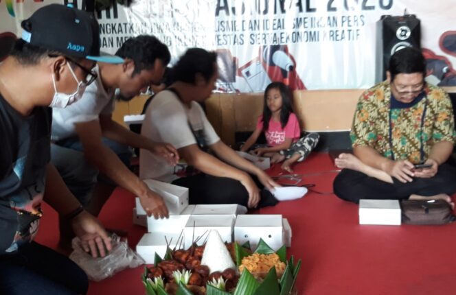 
Jurnalis Probolinggo Raya Gelar Doa Bersama Minta Covid-19 Segera Sirna
