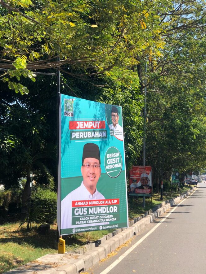 
Beredar Baliho Bersama Cak Imin, Pengamat: Sinyal Rekomendasi PKB untuk Gus Muhdlor