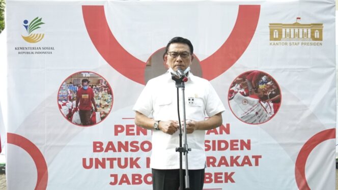 
Moeldoko Pastikan Pembagian Bantuan Sosial Tepat Sasaran