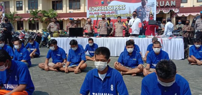
Polres Pasuruan Ungkap 157 Kasus Kejahatan