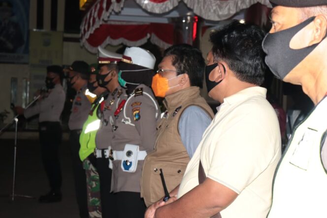 
Pemkot Pasuruan Gelar Operasi Gabungan, Temukan Masih Banyak Warga Tak Bermasker