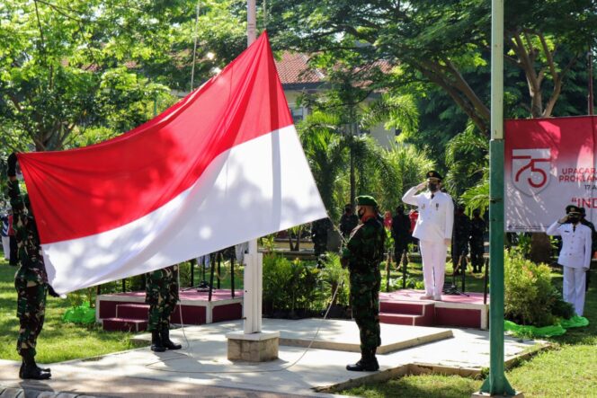 
Berlangsung Khidmat, Upacara 17 Agustus di Kota Pasuruan dengan Protokol Kesehatan Ketat
