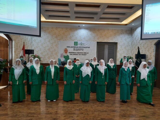 
Berlangsung Khidmat, PW Fatayat Provinsi Banten Dilantik dengan Protokol Kesehatan Ketat