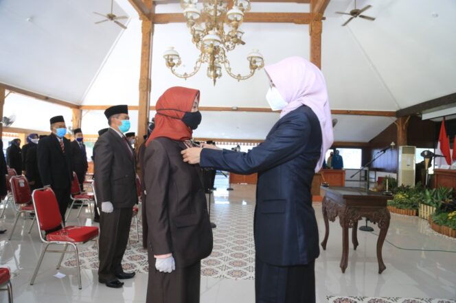
Puluhan Pejabat di Lingkungan Pemkab Probolinggo Dimutasi