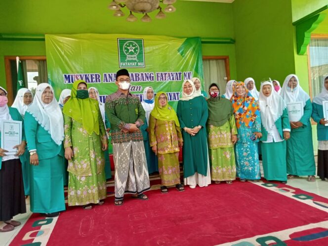 
Sukses, Pelantikan Pengurus Ranting Fatayat NU se-Anak Cabang Bugulkidul dan Panggungrejo