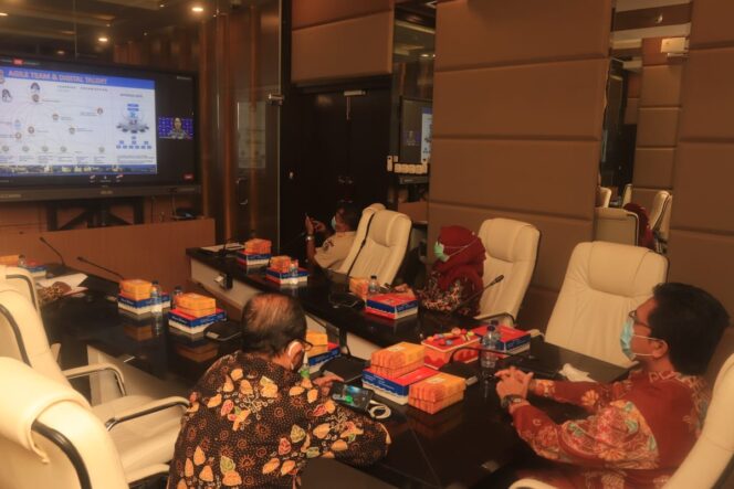 
Jajaran Pemkot Pasuruan Ikut Webinar APEKSI