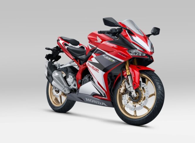 
Varian Terbaru Supersport Honda CBR250RR Bisa Dipesan di Jaringan Dealer MPM Honda Jatim
