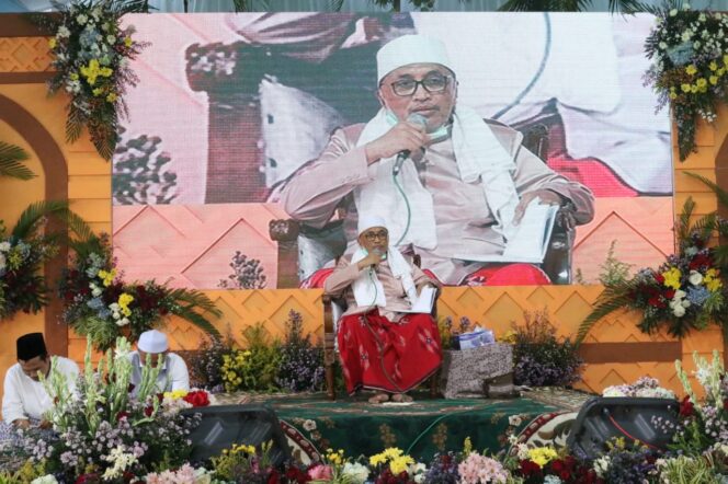 
Pelaksanaan Haul KH Abdul Hamid Pasuruan Dilaksanakan dengan Protokol Kesehatan Ketat