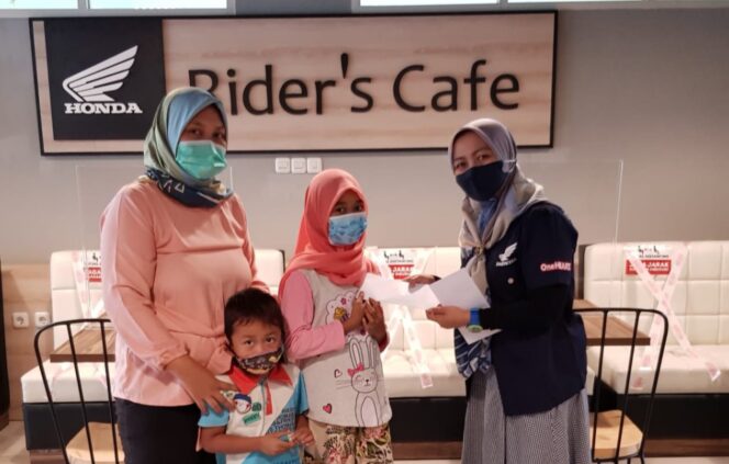 
MPM Honda Jatim Salurkan Bantuan Beasiswa Kepada 30 Anak Asuh di Malang