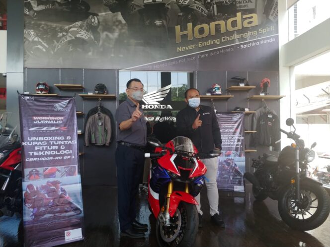 
Satu – Satunya di Indonesia, Honda CBR1000RR-R Fireblade Meluncur di Jatim  