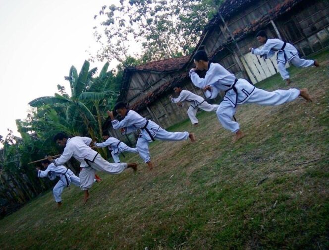 
Perguruan Pencak Silat Kera Sakti Nyatakan Siap Jaga Kondusifitas Wilayah Jatim Selama Pilkada
