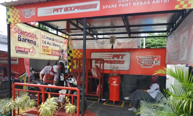 
Perhatikan 6 Hal Ini untuk Perawatan Motor Saat Musim Hujan