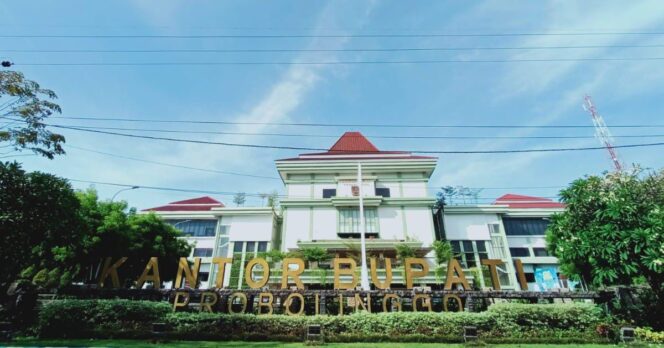 
Puluhan ASN Terpapar Covid-19, Kantor Bupati Probolinggo Dilockdown