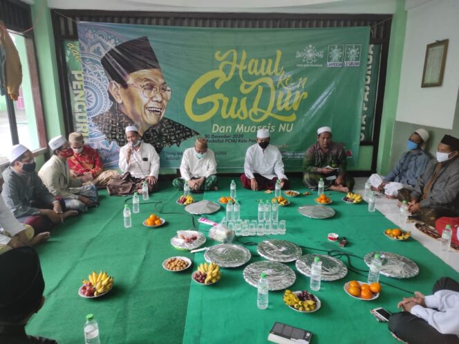 
Haul Kesebelas Gus Dur di Kota Pasuruan, Dari Khataman, Diskusi Buku hingga Teatrikal