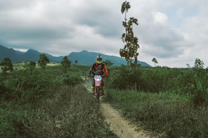 
Inilah Riding Gear yang Tepat Saat Berkendara Off Road