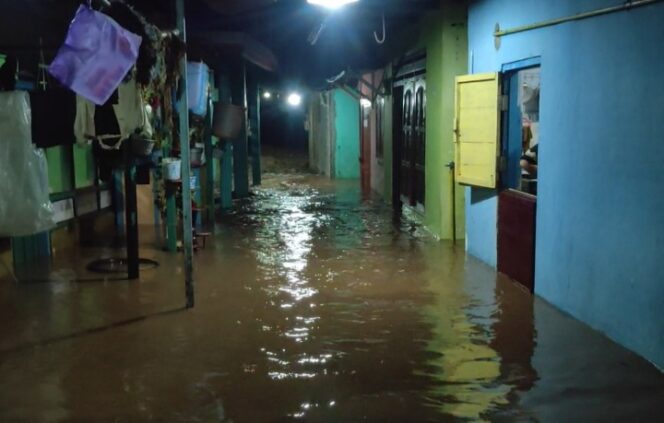 
Banjir Tahunan Kembali Sambangi Pasuruan