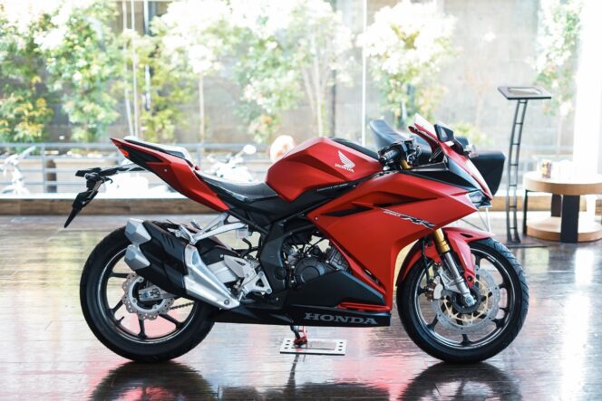 
Beli Motor Sport Honda Dapatkan Cashback hingga Jutaan Rupiah