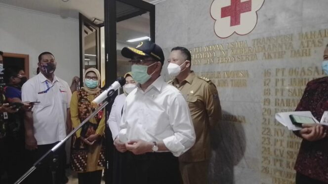 
Menko PMK Sebut Tingkat Efektivitas Kesembuhan Donor Plasma Konvalesen Capai 100 Persen