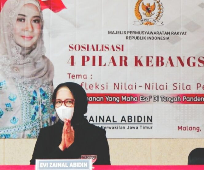 
Senator Evi Zainal Abidin Sebut Refleksi Sila Pertama Adalah Ketuhanan Yang Maha Esa