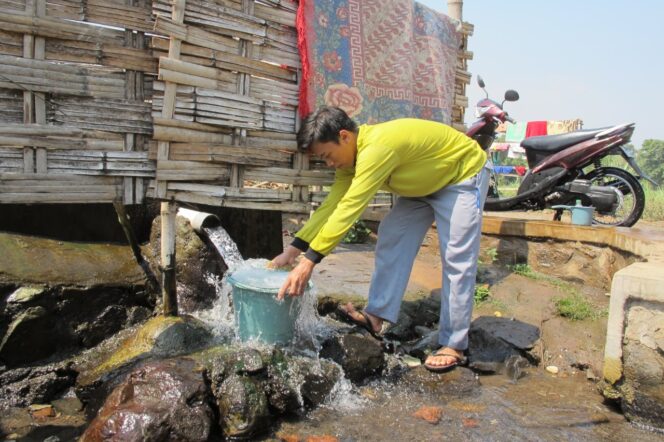 
Jutaan Liter Air Tanah DAS Rejoso Terbuang Percuma