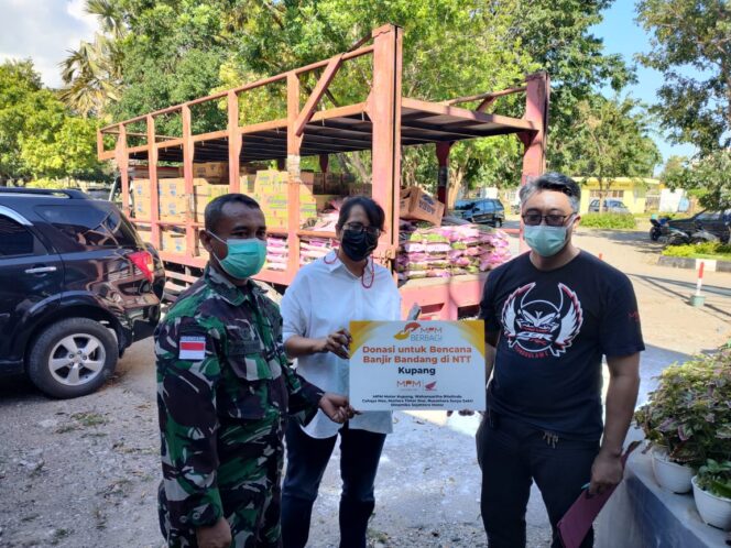 
Program MPM Berbagi Berikan Bantuan untuk Korban Banjir NTT