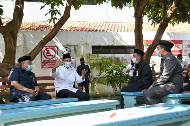 
Kunjungi PA Pasuruan, Gus Ipul Himbau Setelah Menikah Dan Ketika Bercerai Warga Kota Pasuruan Perbarui KK dan KTP