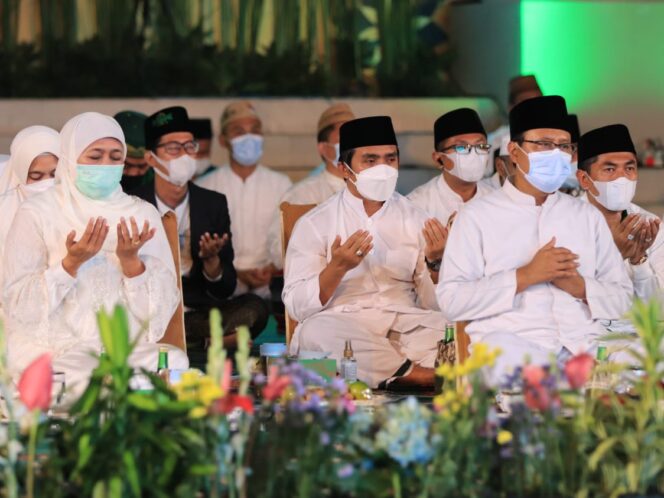 
Bersama Gubernur Khofifah dan Ulama, Wali Kota Pasuruan Gelar Doa untuk Palestina