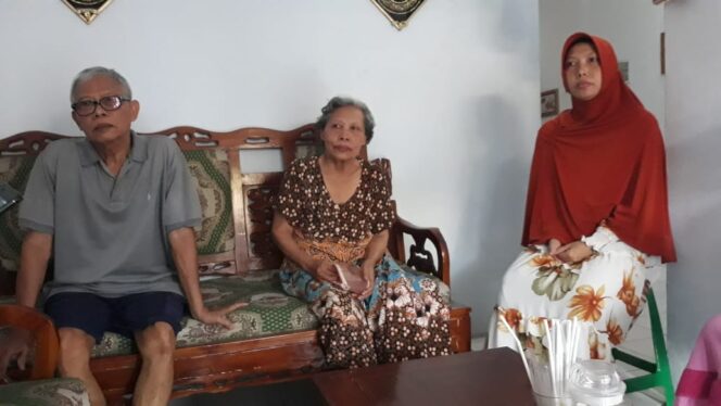 
2 Emak-emak Pelaku Gendam di Kota Probolinggo Berhasil Gasak 60 Gram Emas
