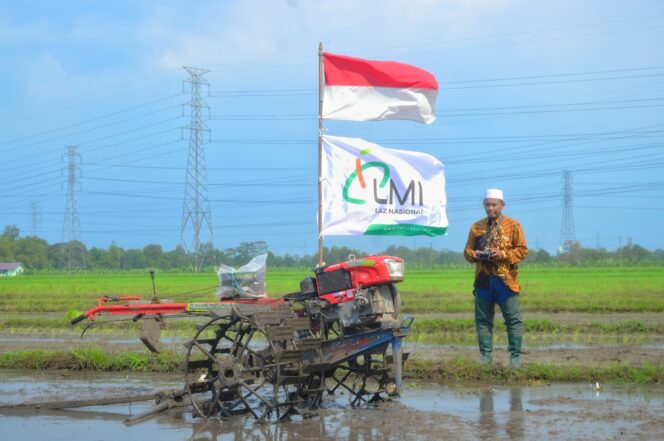 
Petani Asal Gondangwetan Pasuruan Luncurkan Mesin Tani Modern