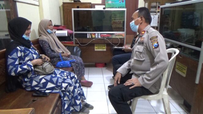 
Pelaku Gendam Menyaru Staff Kecamatan, Gasak Uang dan HP di Toko Pakaian