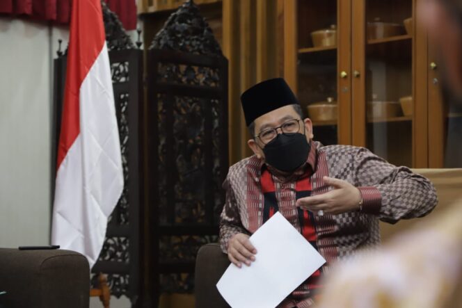 
Pria Ngaku Nabi Diamankan, Kemenag dan MUI Mediasi Bina Jamaah Yayasan