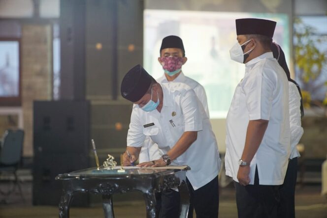 
Ini Pesan Gus Ipul Saat Lantik Pejabat Eselon II dan IV