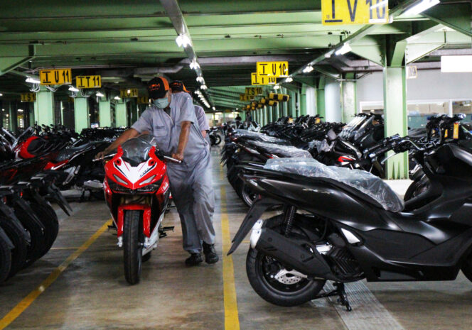 
3 Gudang Unit MPM Honda Jatim Raih Sertifikasi Kualitas Manajemen Mutu ISO 9001:2015