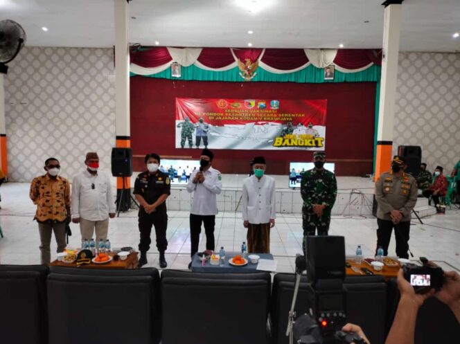 
Ponpes Ngalah Sambut Positif Program Serbuan Vaksinasi Kodam V/Brawijaya