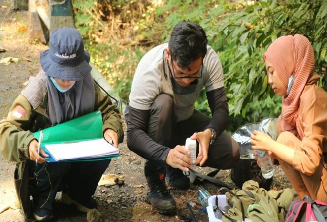 
Tim Peneliti Universitas Yudharta dan ITS-NU Temukan 147 spesies Tumbuhan dan 43 Spesies Berpotensi Obat Serta 4 Satwa Endemik Dilindungi