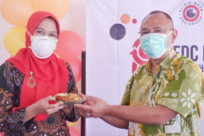 
Rayakan Ultah Secara Virtual, Klinik Mata EDC GROUP Angkat Tagline Bisa Tangguh dan Bergerak
