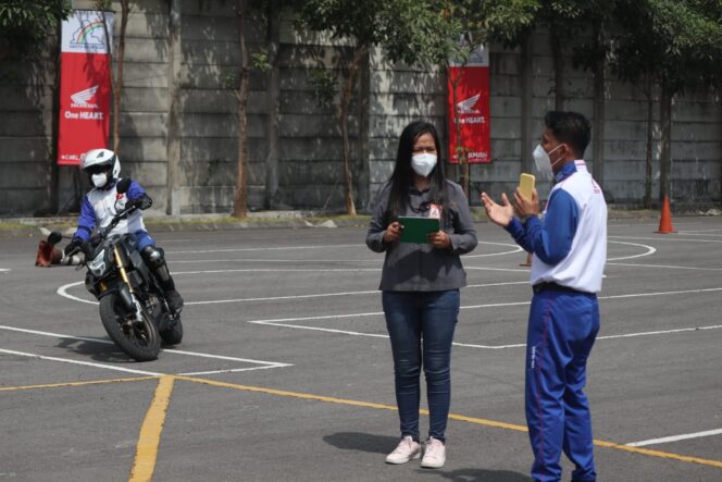 
Begini Cara MPM Honda Jatim Sapa Konsumen di Hari Pelanggan Nasional 2021