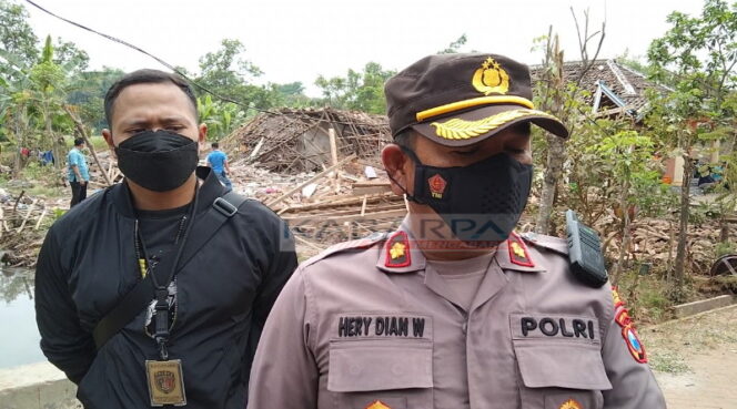 
Polisi Pastikan Ledakan di Pekangkungan Pasuruan Berasal dari Bondet