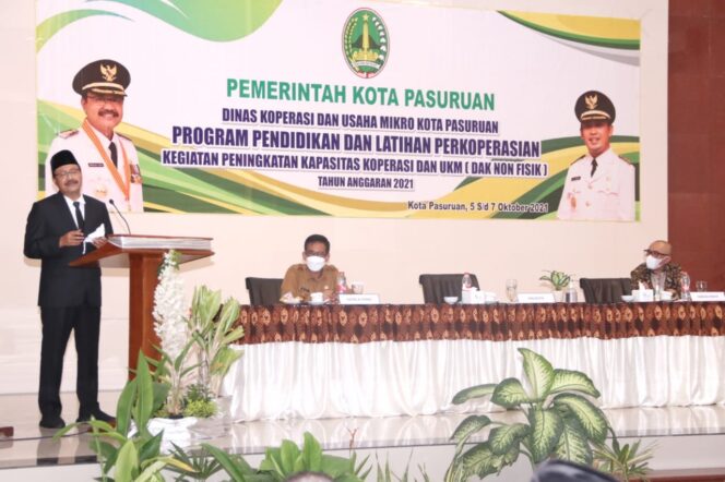 
Gus Ipul Sebut Koperasi dan UMKM Adalah Pilar Ekonomi Indonesia