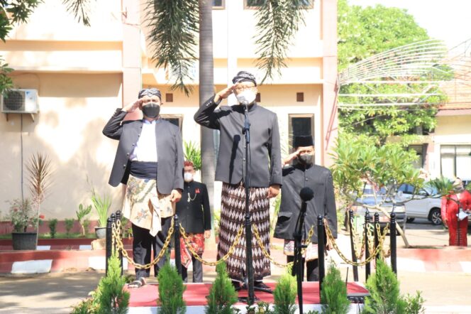 
Pimpin Apel Sumpah Pemuda, Gus Ipul : Mari Bersatu dan Bangkit dari Pandemi Covid-19